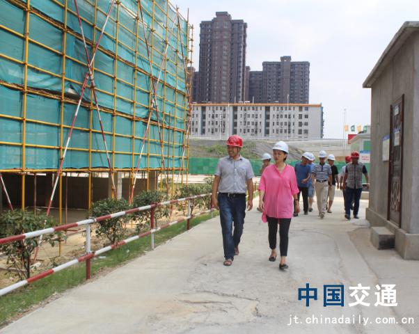 南昌市質(zhì)監(jiān)站領(lǐng)導蒞臨象湖隧道、九洲高架安置房項目檢查指導工作